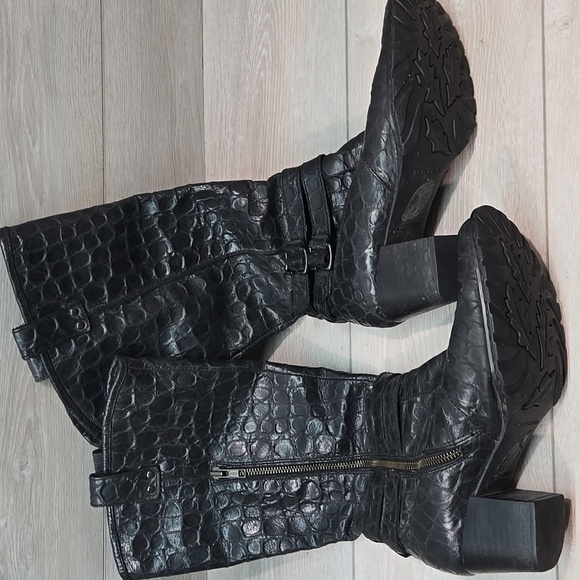 Born Women Tall Black Crocodile-Embossed Knee-High Boots Shoes Sz 9 - Picture 9 of 13
